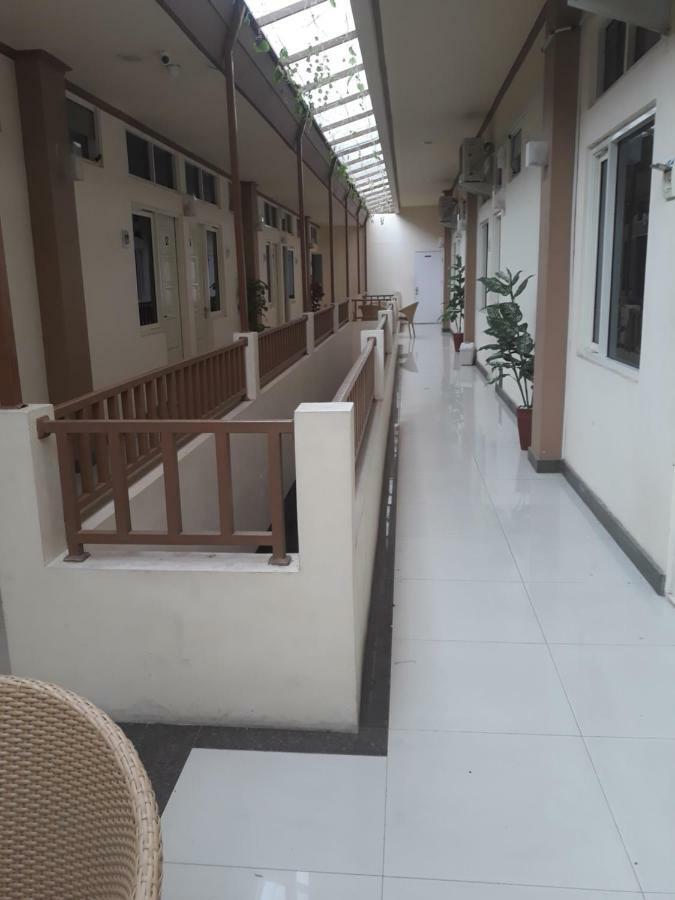 Wisma tamu Dia2 *